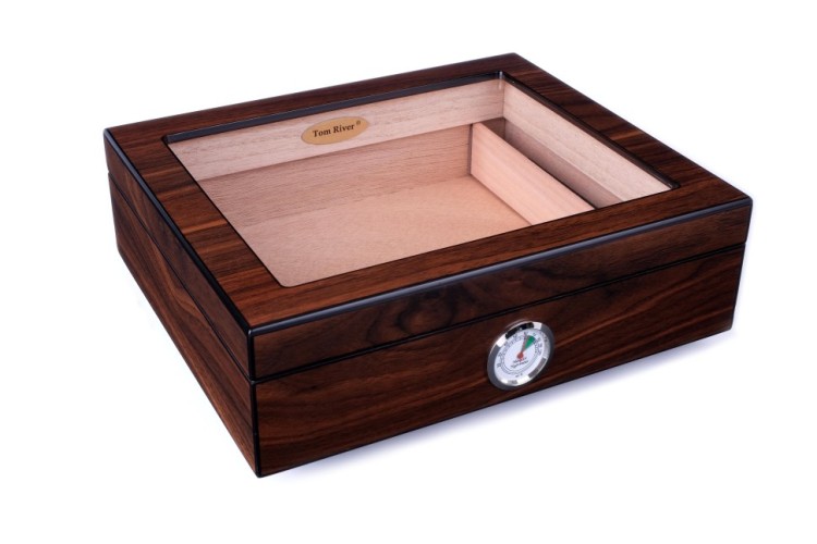 Хьюмидор Tom River со стеклом на 30 сигар, Орех
