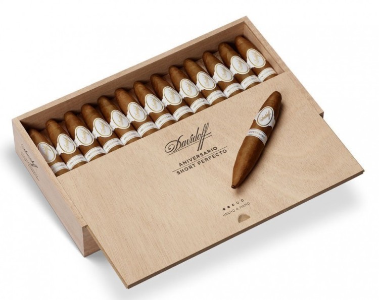 Сигара Davidoff Aniversario Short Perfecto